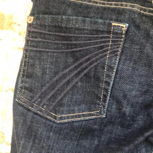 7 For All Mankind Dark Wash Dojo Crop Jeans - Picture 8 of 12